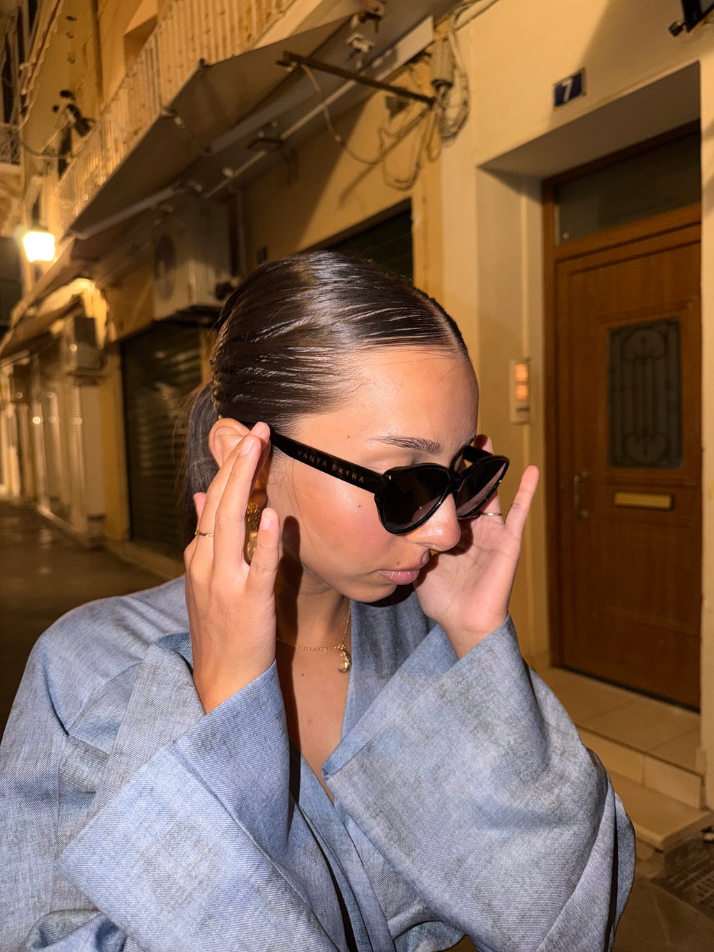 FELINE — The Signature Frame